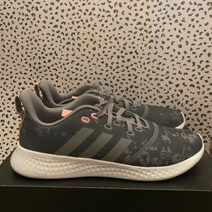 Womens adidas size 10